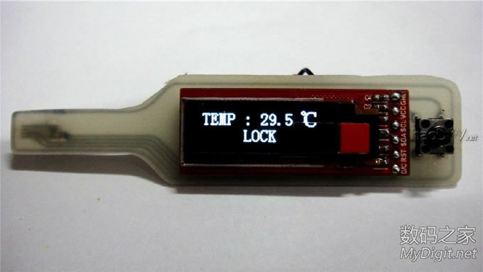 【小七爱折腾】单片机课程设计,做个小巧的电子温度计,老师您怎么看? 【小七爱折腾】单片机课程设计,做个小巧的电子温度计,老师您怎