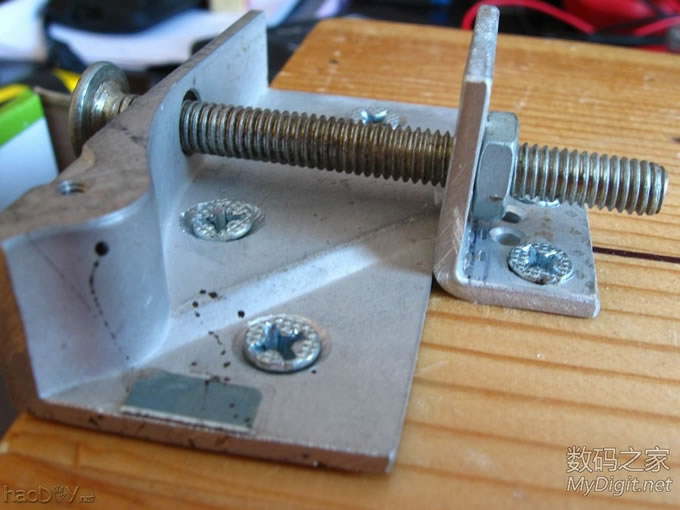 制作无损打开笔记本开关电源外壳辅助工具,很好用的哟 制作无损打开笔记本开关电源外壳辅助工具,很好用的哟