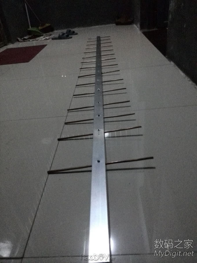 【高清大图】对讲机压信号大杀器——DIY15单元八木天线