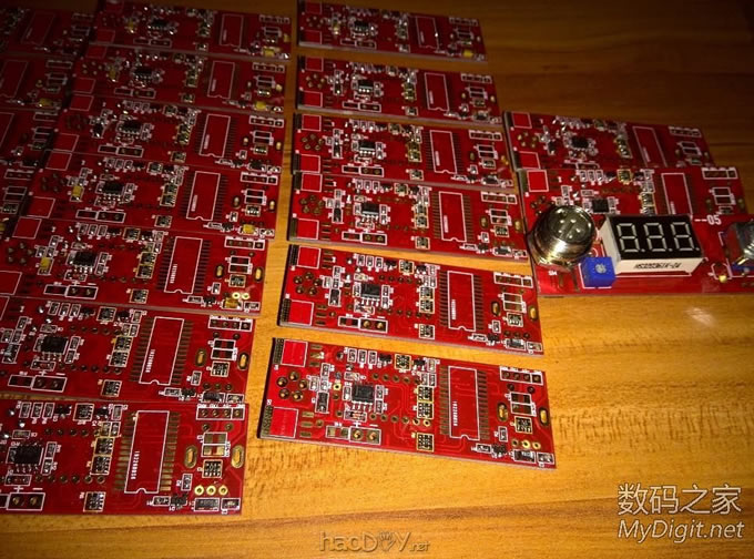 23块T12数显控制板 每片约40个元件160+焊点 焊晕了 还差数码管没焊 23块T12电烙铁数显控制板 每片约40个元件160+焊点 焊晕了 还差数