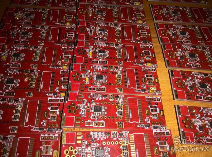 23块T12数显控制板 每片约40个元件160+焊点 焊晕了 还差数码管没焊 23块T12电烙铁数显控制板 每片约40个元件160+焊点 焊晕了 还差数