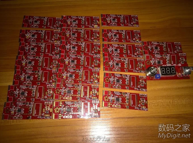 23块T12数显控制板 每片约40个元件160+焊点 焊晕了 还差数码管没焊 23块T12电烙铁数显控制板 每片约40个元件160+焊点 焊晕了 还差数