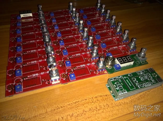 23块T12数显控制板 每片约40个元件160+焊点 焊晕了 还差数码管没焊 23块T12电烙铁数显控制板 每片约40个元件160+焊点 焊晕了 还差数