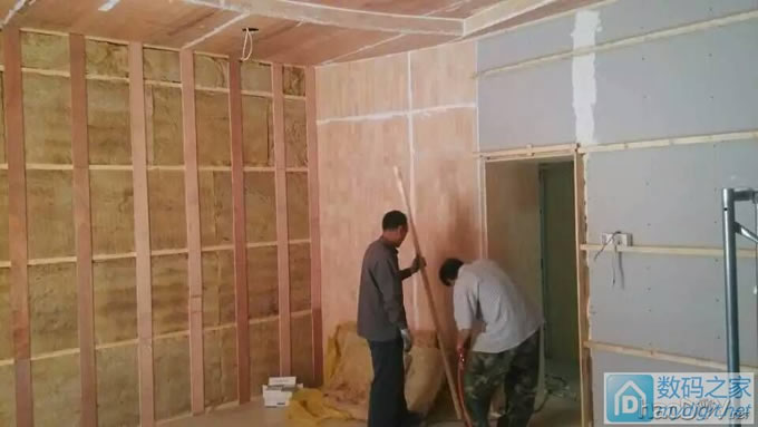 请输入描述 2015最大的DIY-录音棚