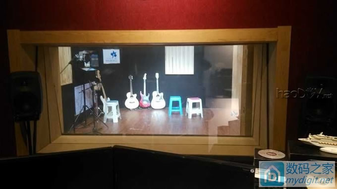 请输入描述 2015最大的DIY-录音棚