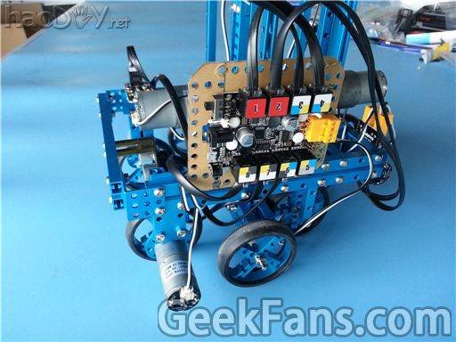 20151201_103151.jpg 爬楼梯小车