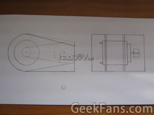 纸板做的行走机器人