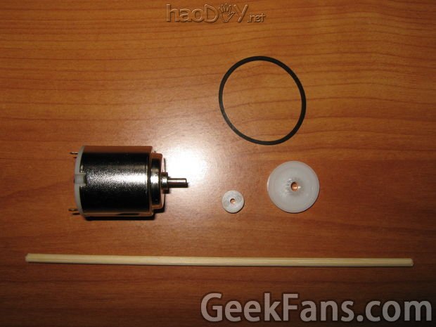 纸板做的行走机器人