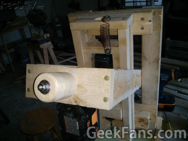 DIY木质无线钻床