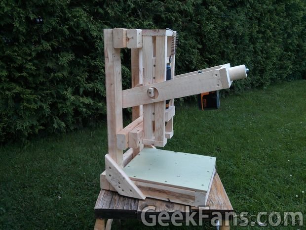 DIY木质无线钻床