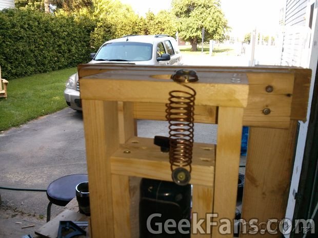 DIY木质无线钻床