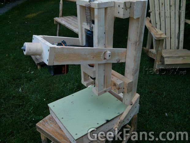 DIY木质无线钻床