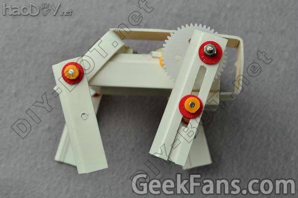 08连杆-02_i.jpg PVCBOT【14号C版】机械狗