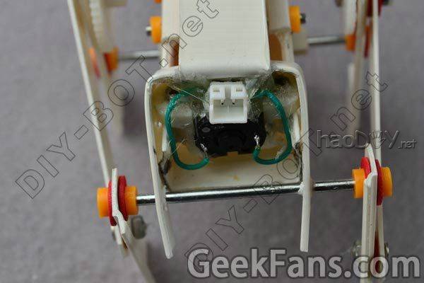 09接口-04_i.jpg PVCBOT【14号C版】机械狗