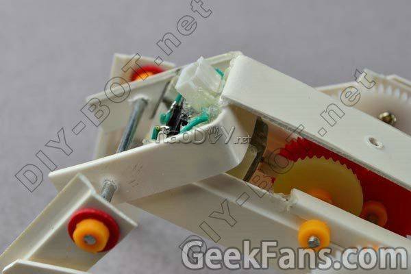 09接口-05_i.jpg PVCBOT【14号C版】机械狗