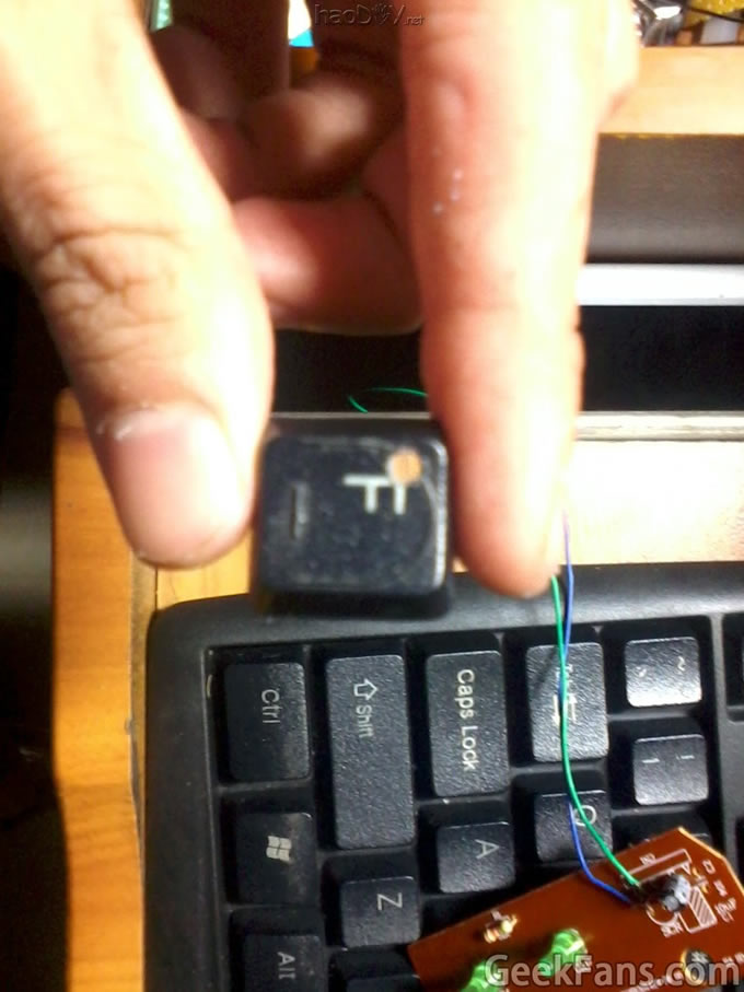 DIY夜晚LOL键盘专用灯