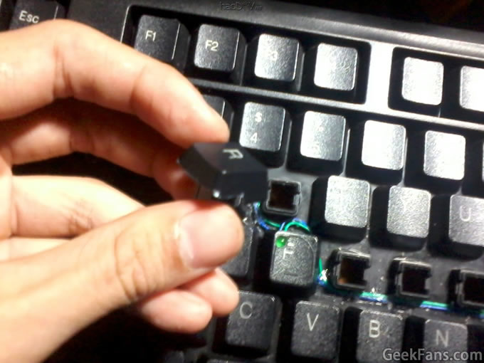 DIY夜晚LOL键盘专用灯