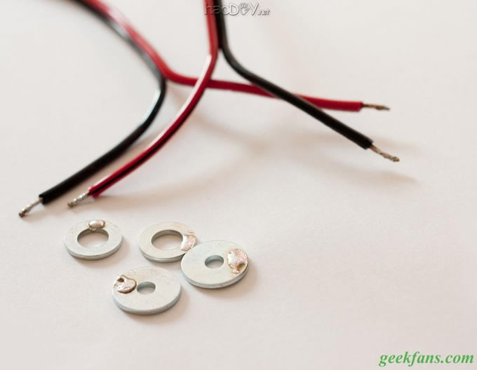 牛逼的电池盒是这么做的!