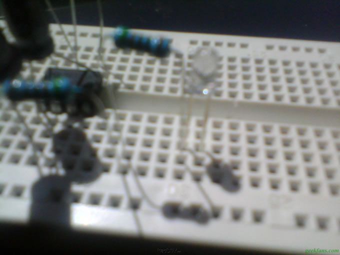 小白也做呼吸灯