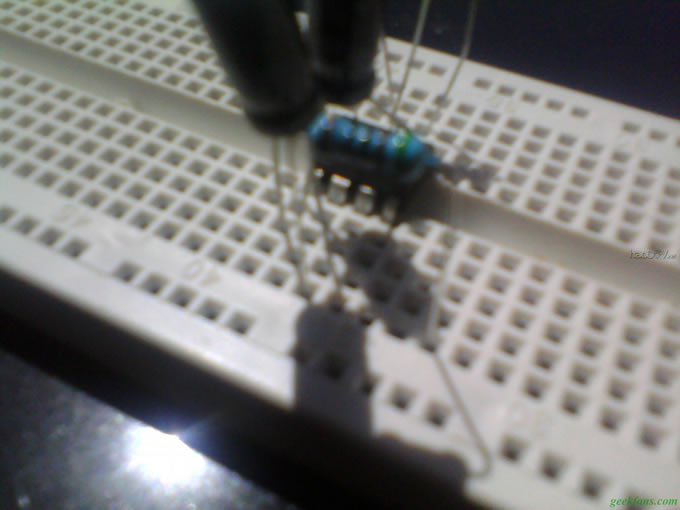 小白也做呼吸灯