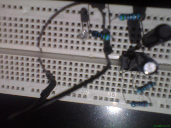 小白也做呼吸灯