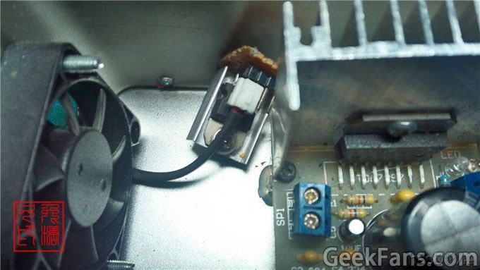 IMG_20150327_193850.jpg DIY简单实用的“大红袍”功放