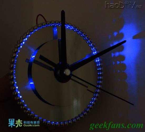 DIY炫丽的硬盘钟