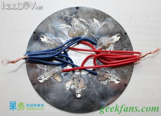 DIY炫丽的硬盘钟