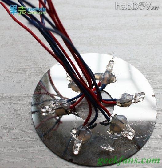 DIY炫丽的硬盘钟