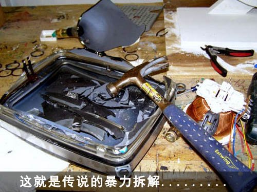 用CRT显示器打造最个性的鱼缸