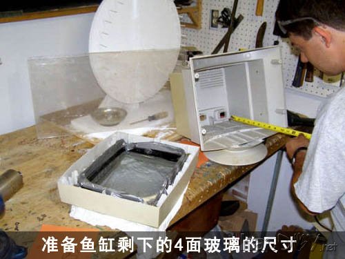 用CRT显示器打造最个性的鱼缸