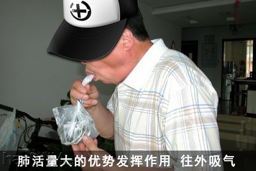 只要一个塑料袋 简单相机除湿法