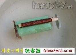 没有磁性的指南针