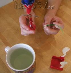 自制简单的太阳能饮水鸟