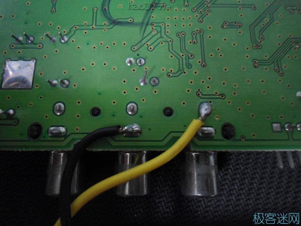 DSC04098.JPG 【螃蟹】之床头卫星接收机