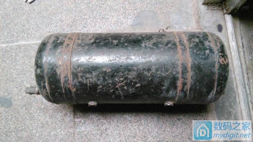 12岁自制气泵,空压机,历时一个月。新人第一贴 12岁自制气泵,空压机,历时一个月。新人第一贴