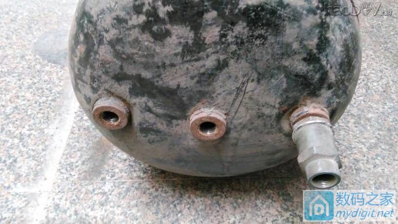 12岁自制气泵,空压机,历时一个月。新人第一贴 12岁自制气泵,空压机,历时一个月。新人第一贴