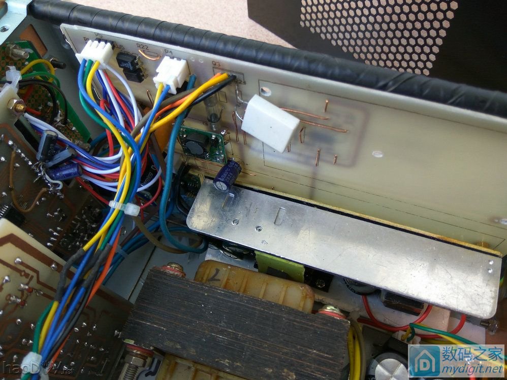 Re:终于可用,小制作,多功能桌面工具组合,功能有万年历、烙铁、电源、假负载、收 .. 终于可用,小制作,多功能桌面工具组合,功能有万年历、烙铁、电