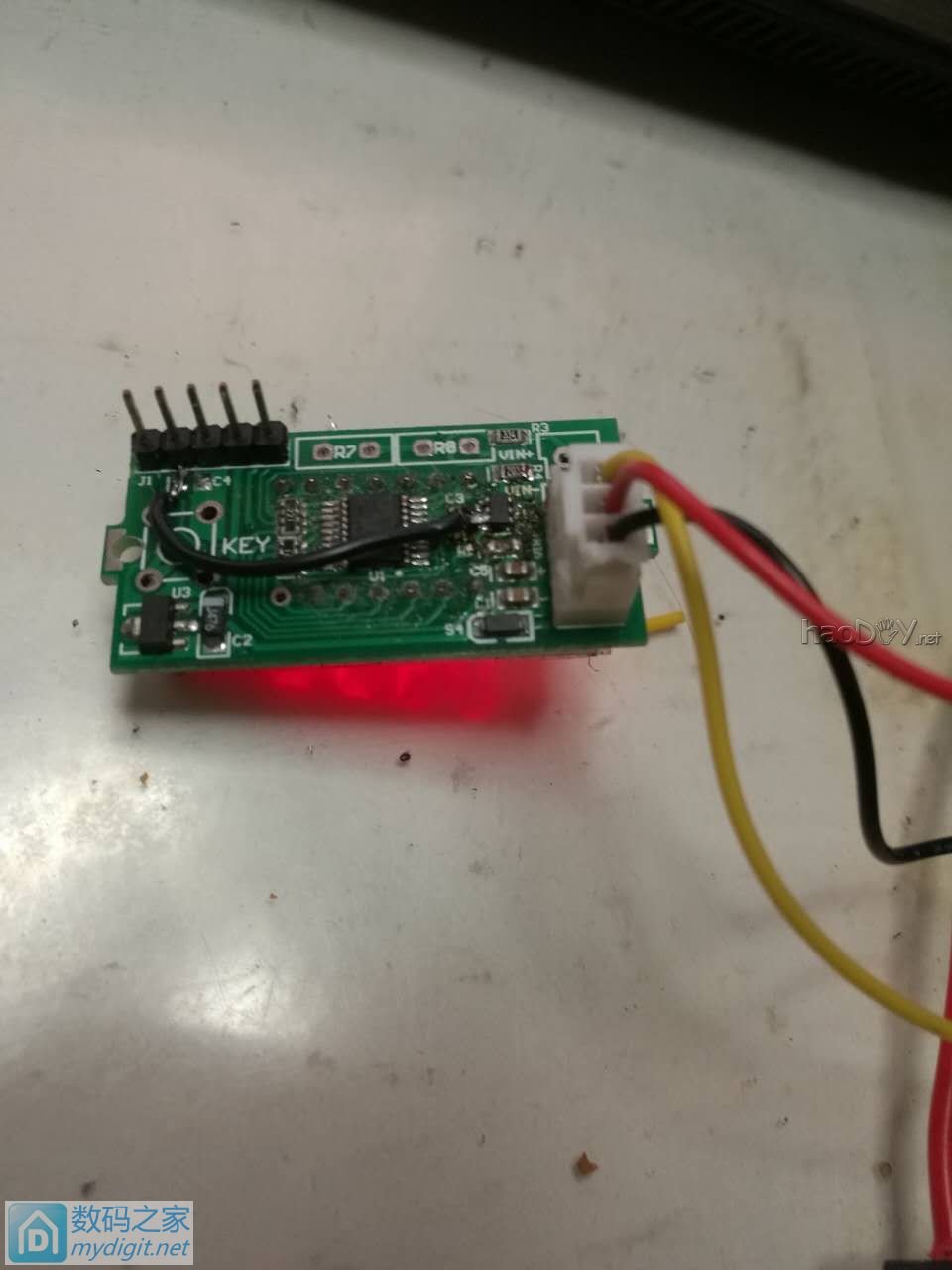 不知道设计者怎么想的SCL和SWIM共一脚开发多麻烦了,改到一个不用的空脚 五位电压表坏了厂家不修,恼了自己写程序,公布出来方便大家