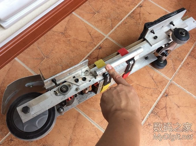 自制便携电动滑板车 自制便携电动滑板车