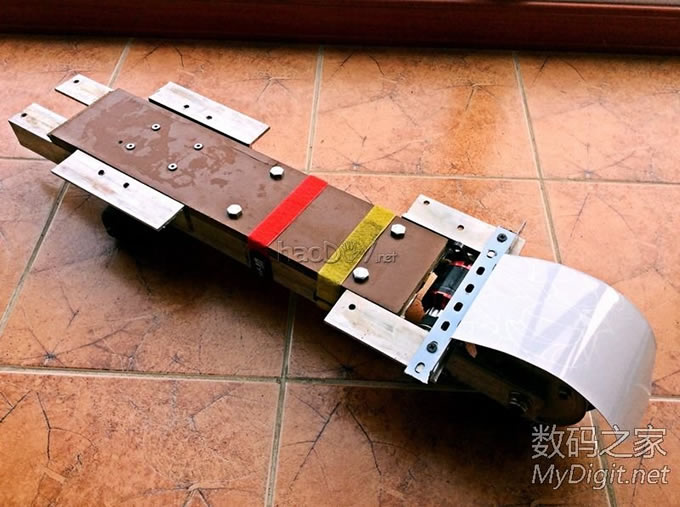 自制便携电动滑板车 自制便携电动滑板车