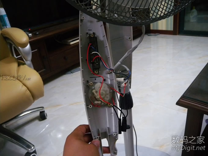 夏天到了,如果你的电风扇转太快,请过来看看 夏天到了,如果你的电风扇转太快,请过来看看