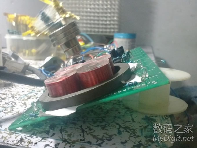 来个新鲜的,下推式磁悬浮DIY成功(更新原理图) 来个新鲜的,下推式磁悬浮DIY成功(更新原理图)