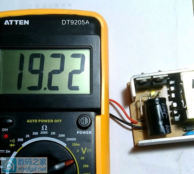 没啥创意,给同事DIY个白菜白光