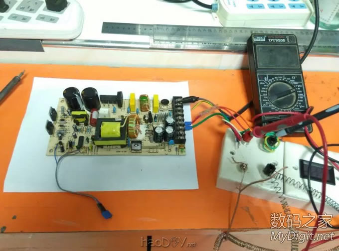 只需要增加一个电位器,改成0.8--30V可调 30元24V14.6A电源,只需一个电位器改0.8V--30V可调--已经更新