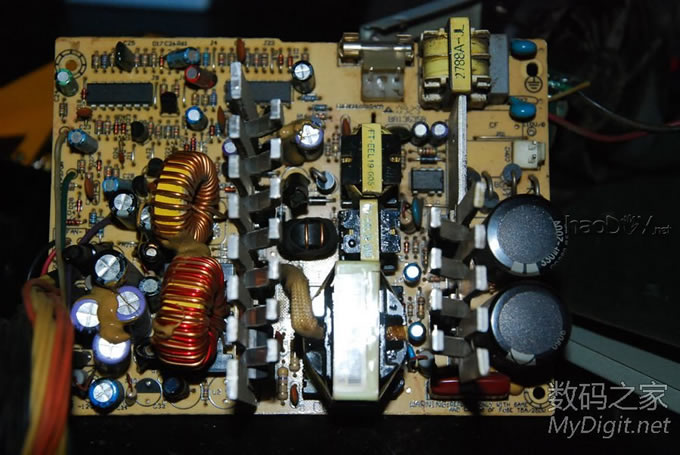 内部图 atx电脑电源改0V-30V可调电源详细经过(完工在二楼)