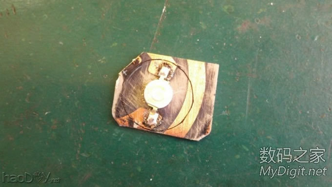 捡个拖把棍子(铝滴)D个小手电,楼层较多,早起锻炼身体哈。