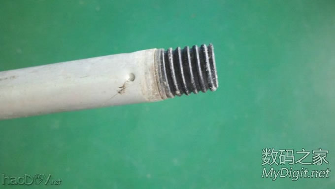 捡个拖把棍子(铝滴)D个小手电,楼层较多,早起锻炼身体哈。 捡个拖把棍子(铝滴)D个小手电,楼层较多,早起锻炼身体哈。