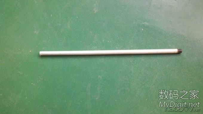 捡个拖把棍子(铝滴)D个小手电,楼层较多,早起锻炼身体哈。 捡个拖把棍子(铝滴)D个小手电,楼层较多,早起锻炼身体哈。