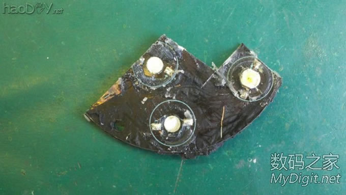 捡个拖把棍子(铝滴)D个小手电,楼层较多,早起锻炼身体哈。